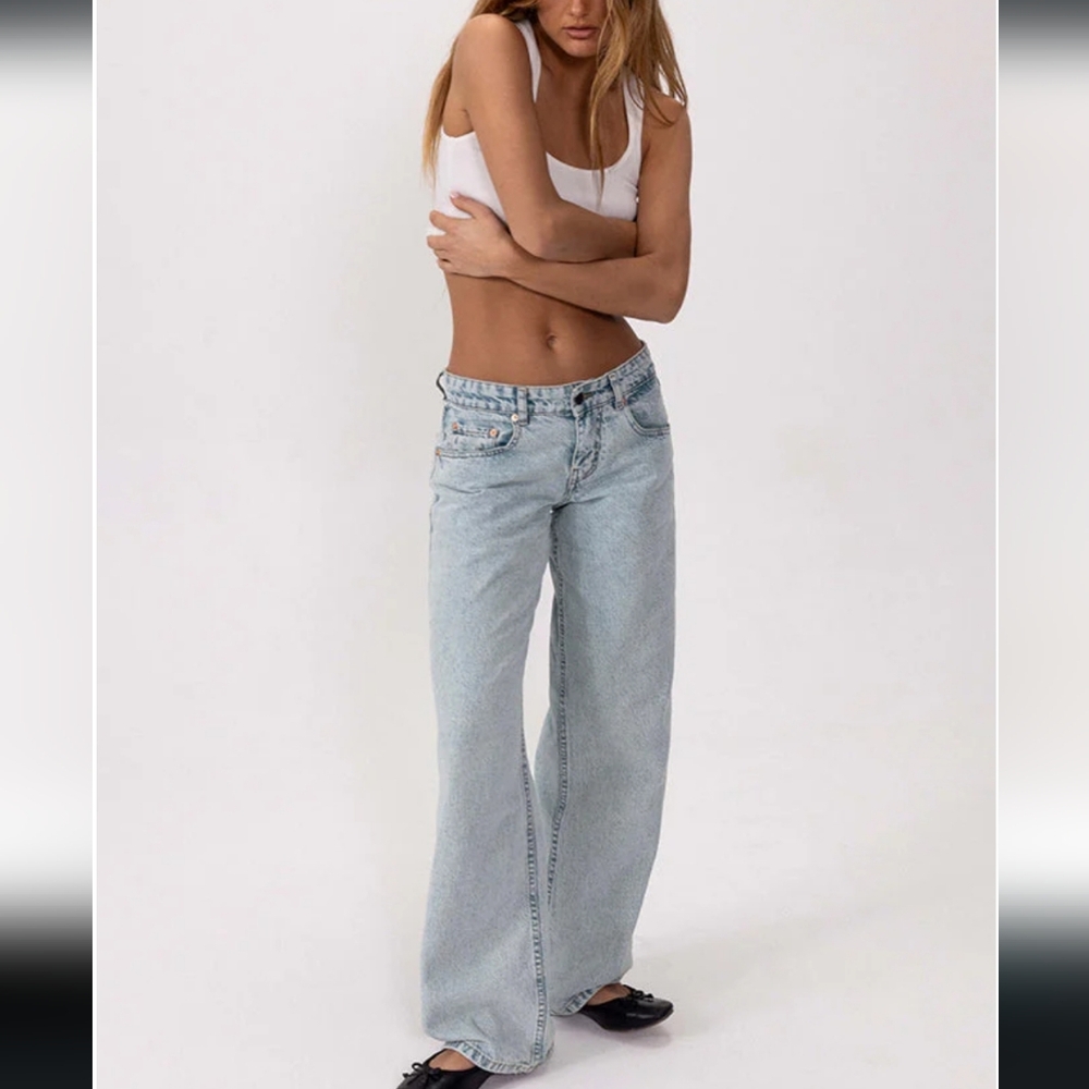Motel Rocks Low Rise Parallel Jeans in 80s Light Blue Wash